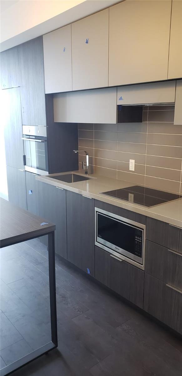 8 Eglinton Ave E, #5509