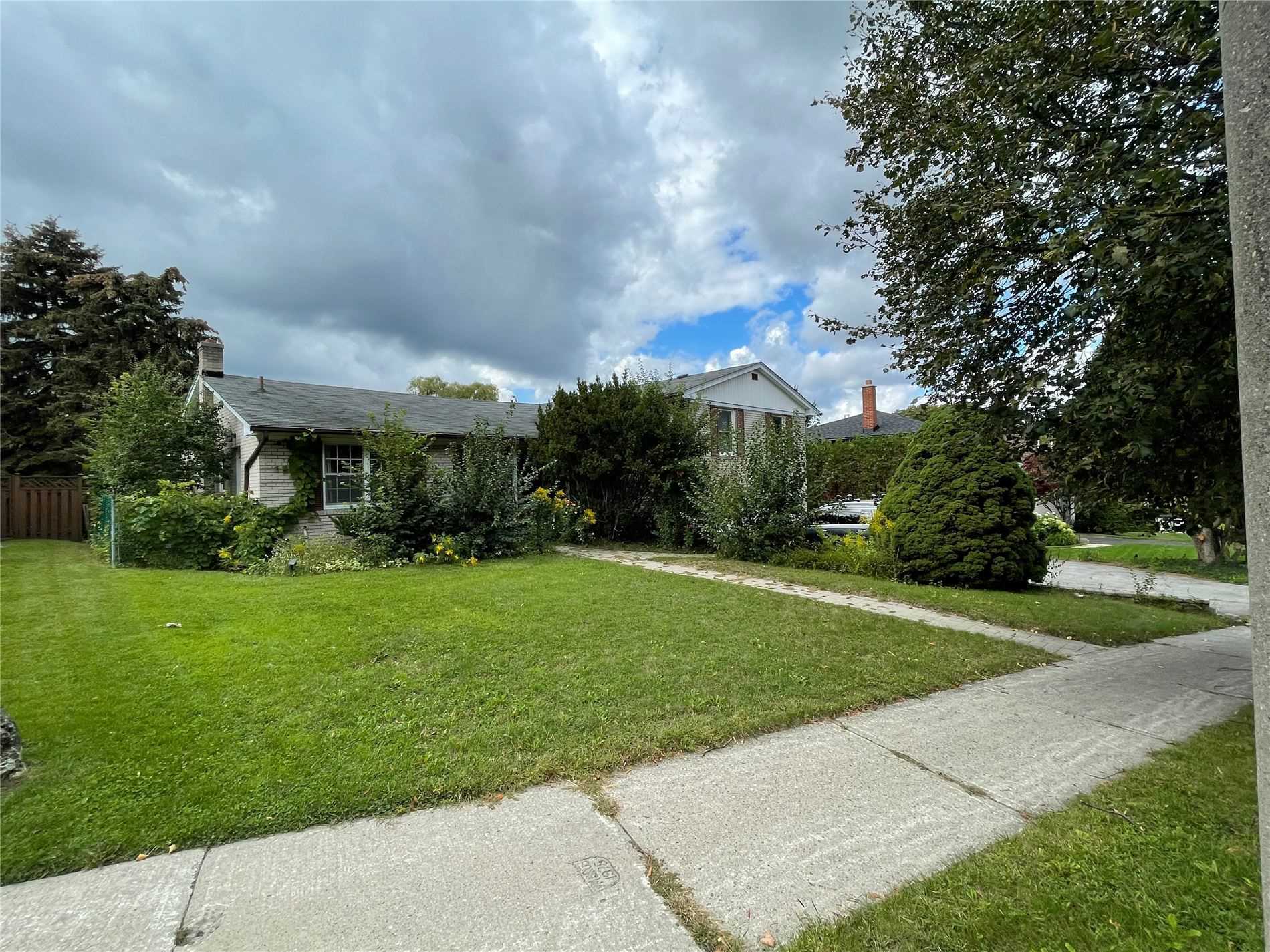 16 Ruden Cres