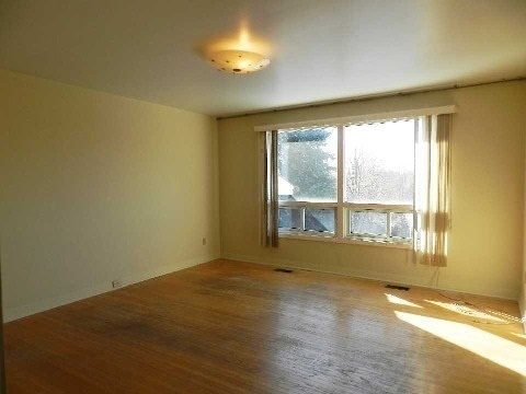 16 Ruden Cres