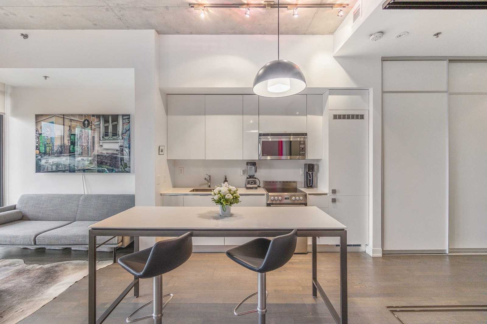 8 Dovercourt Rd, #403