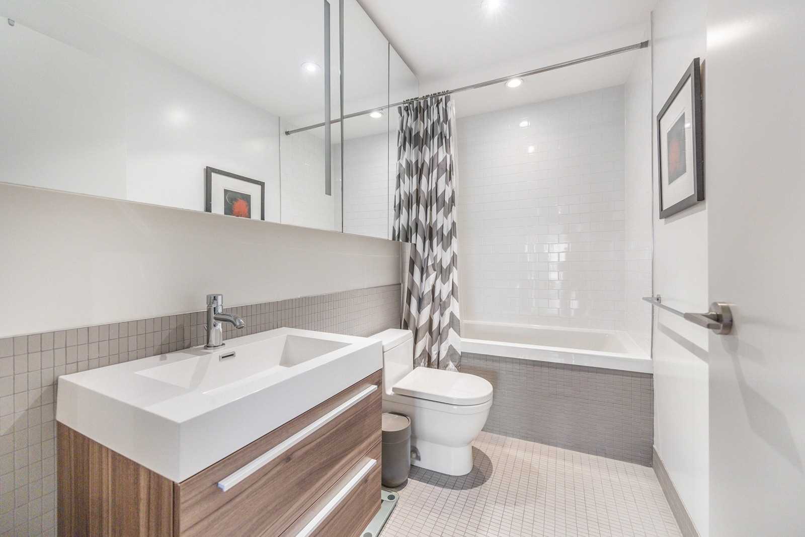 8 Dovercourt Rd, #403