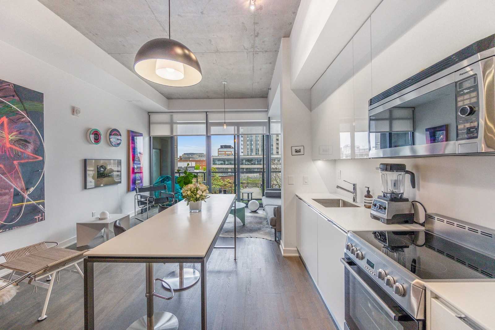 8 Dovercourt Rd, #403