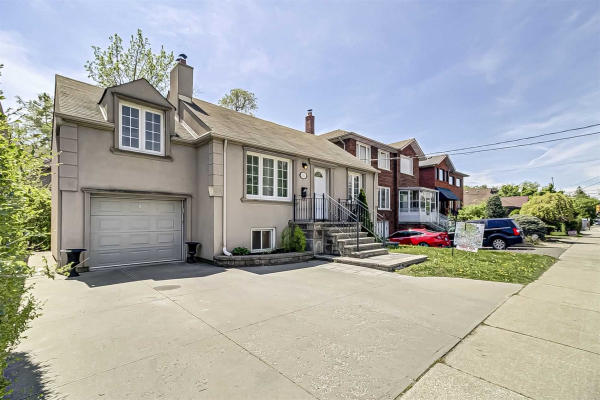 381 Lawrence Ave, Toronto