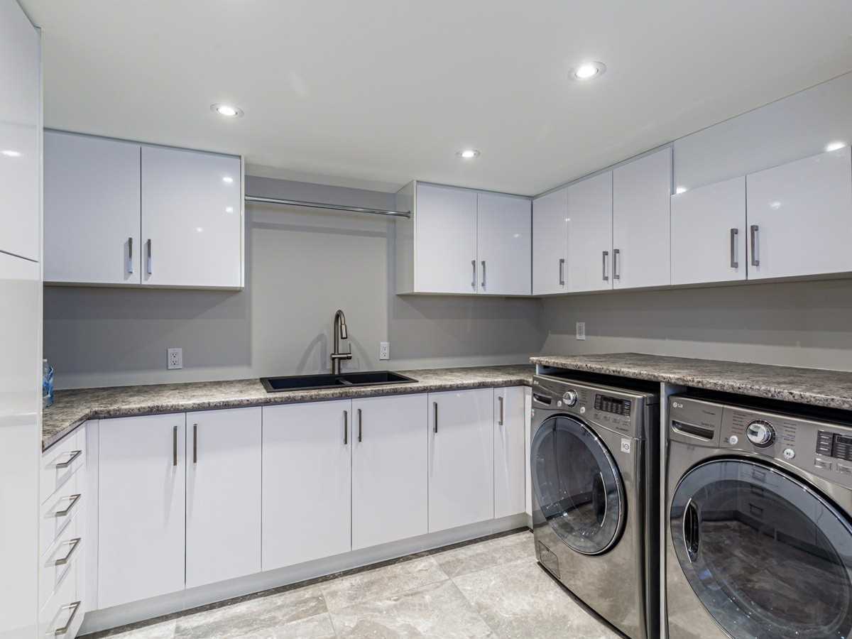 8 Dunsmore Gdns