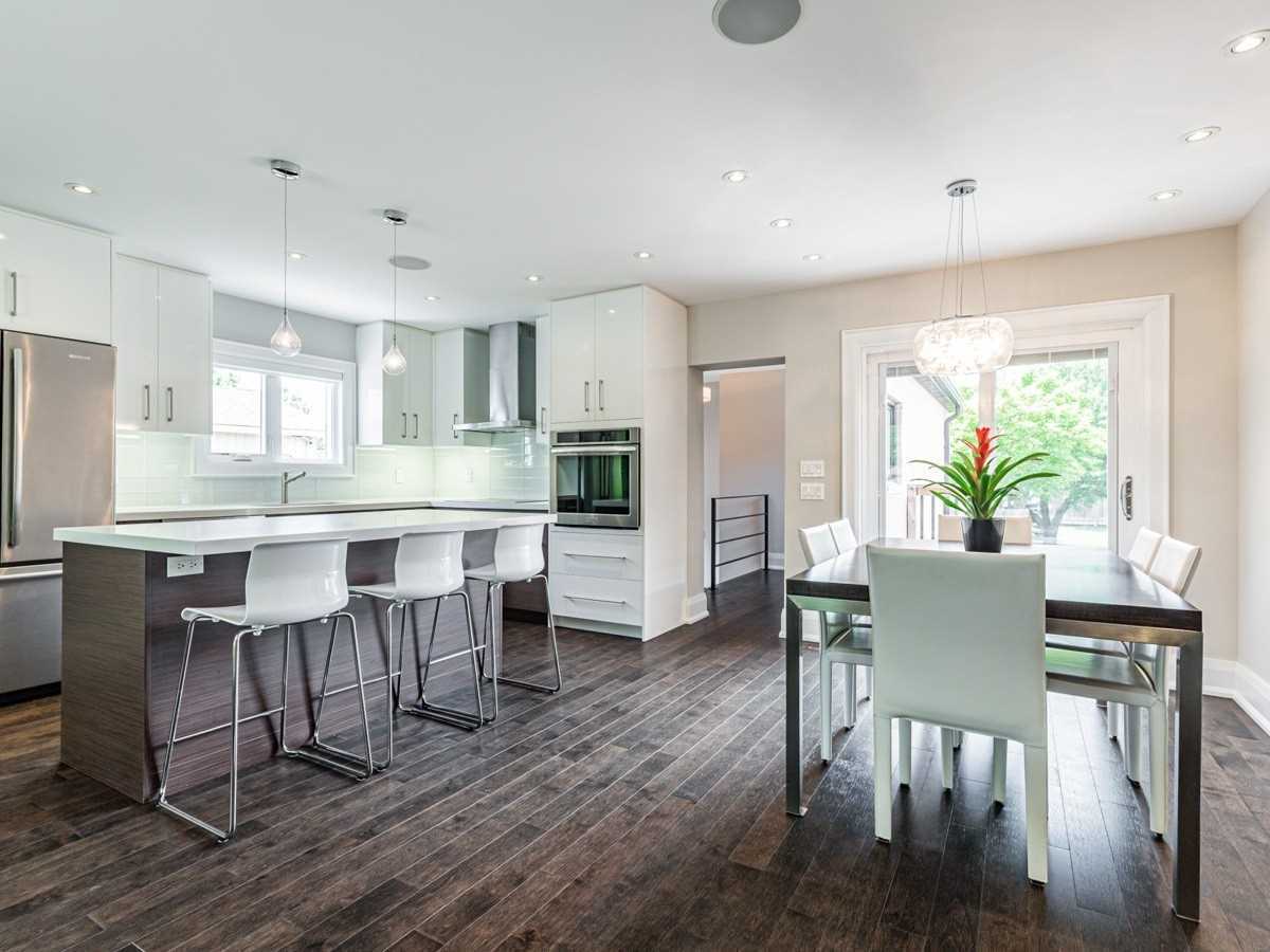 8 Dunsmore Gdns