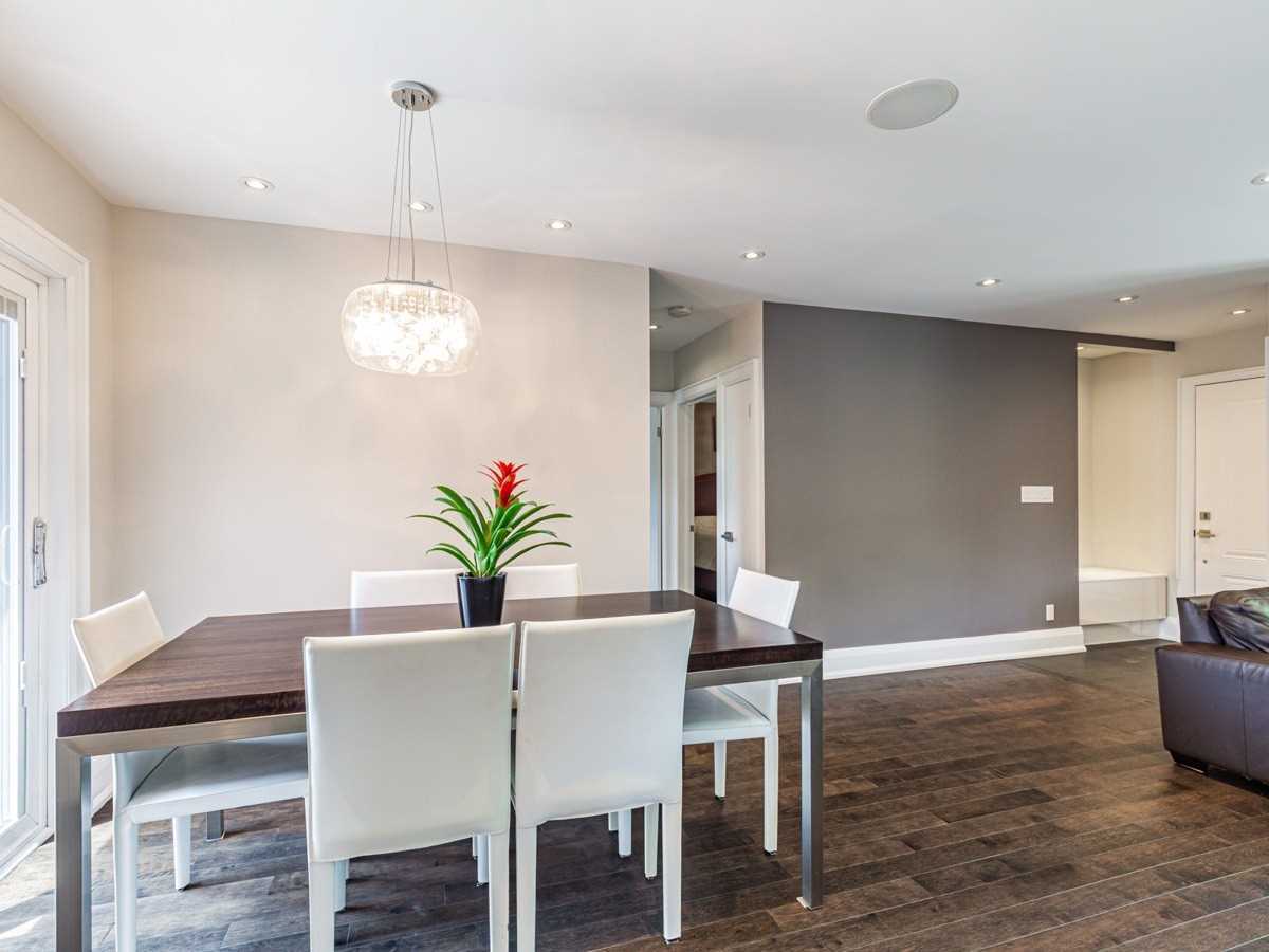 8 Dunsmore Gdns