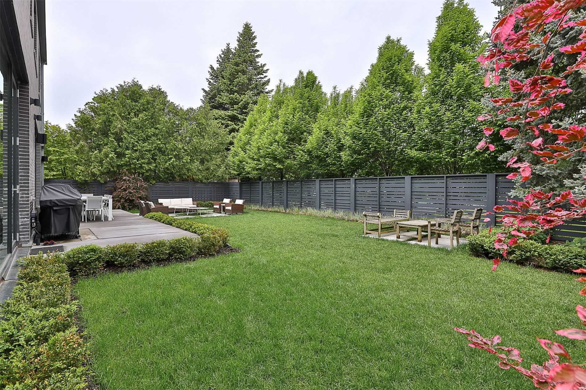 108 Stratford Cres