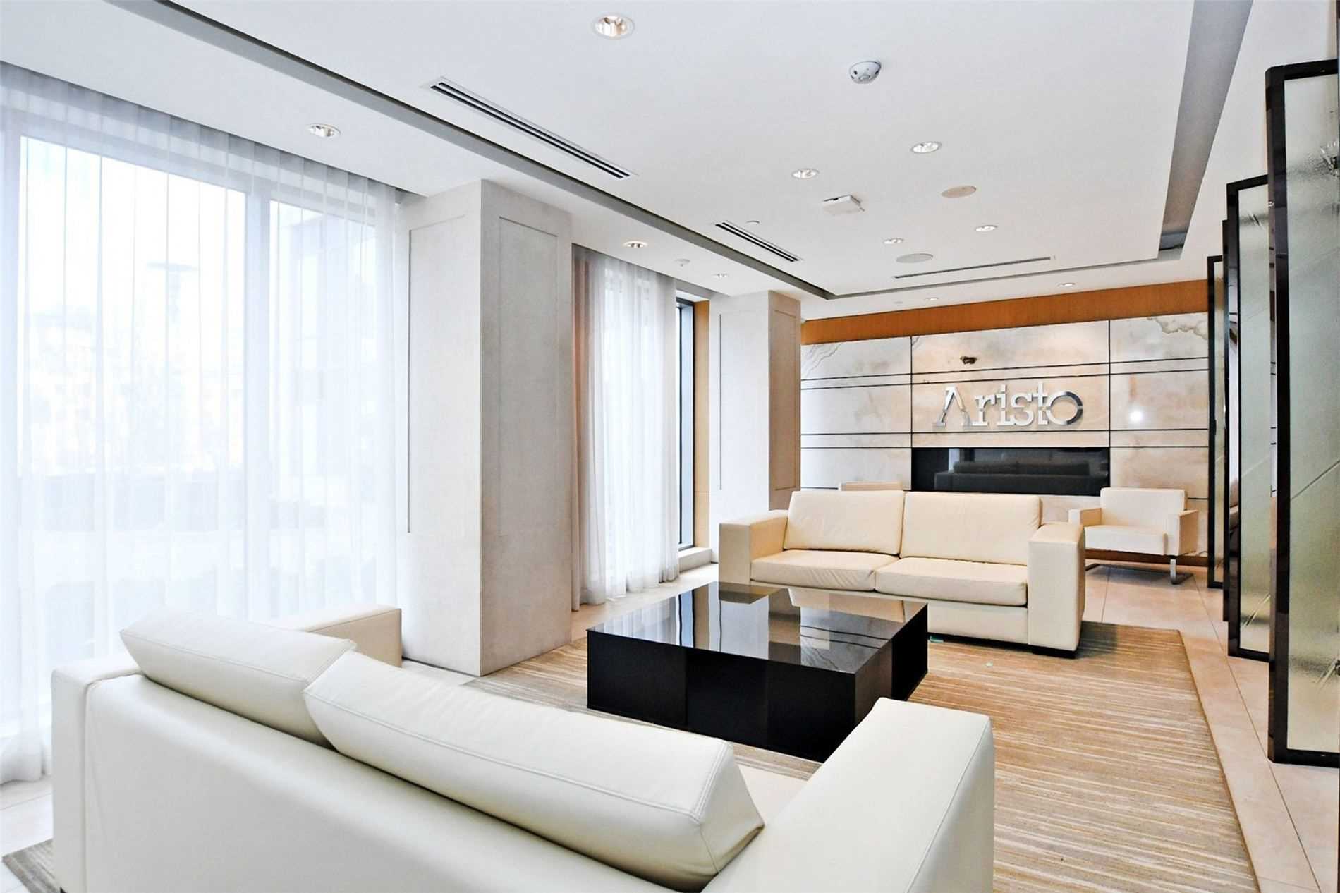 120 Harrison Garden Blvd, #1309