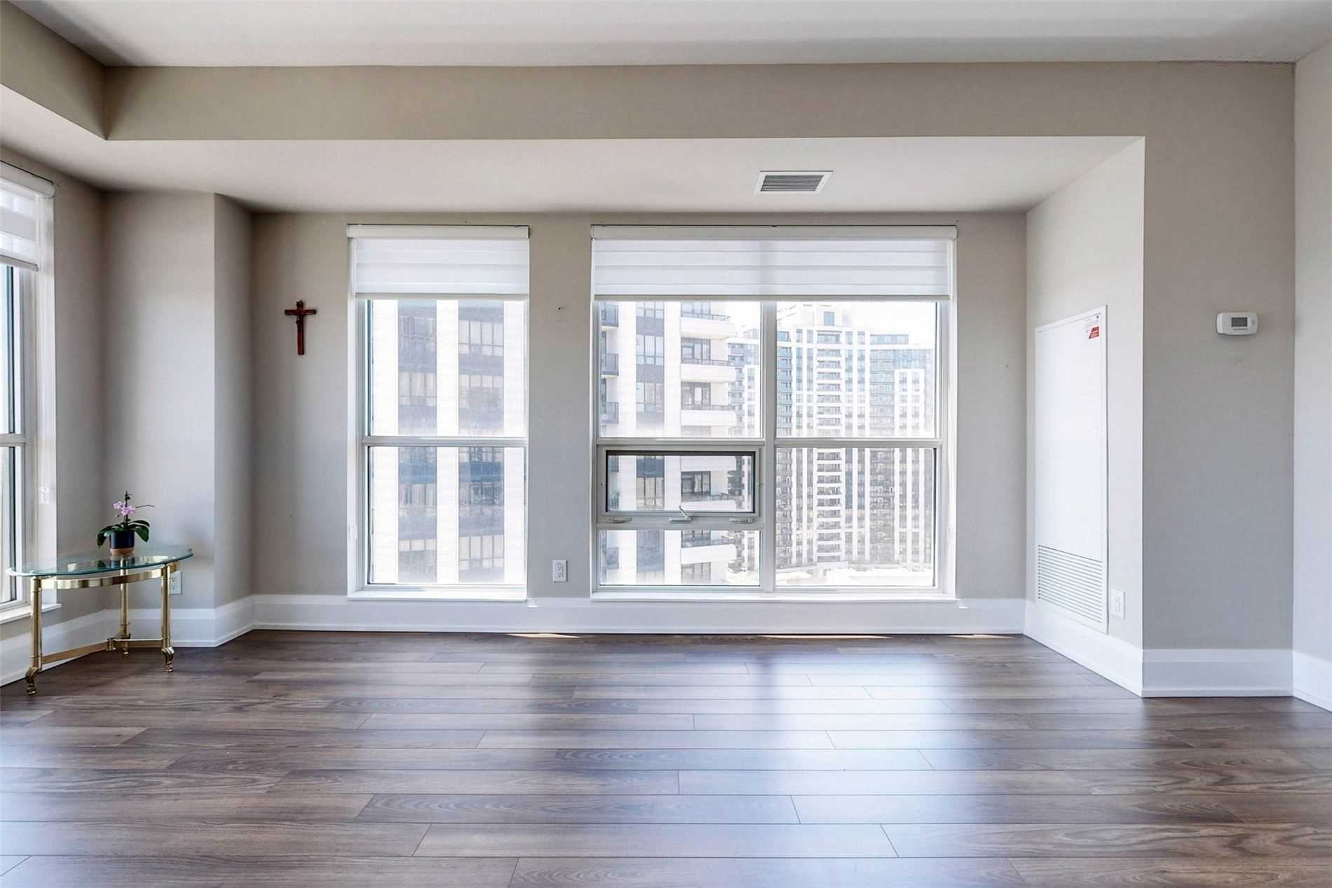 120 Harrison Garden Blvd, #1309