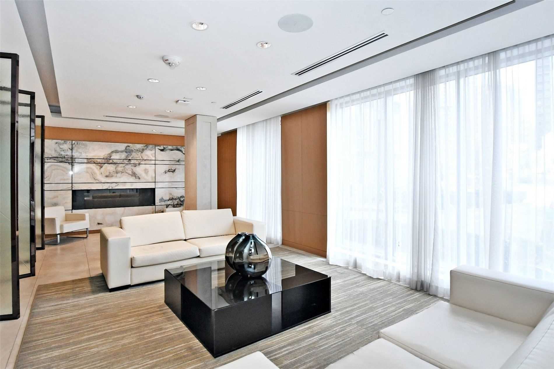 120 Harrison Garden Blvd, #1309