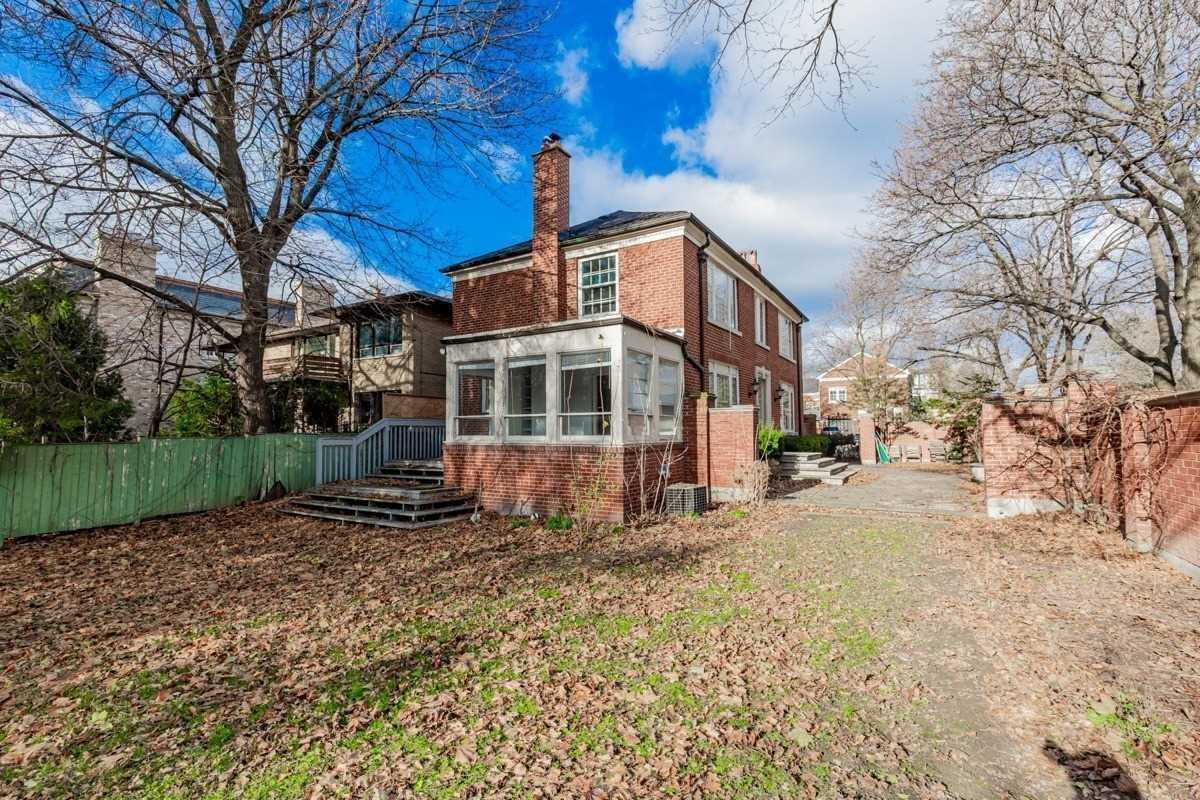 33 Hawarden Cres
