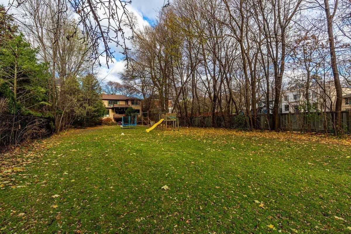 35 Hawarden Cres