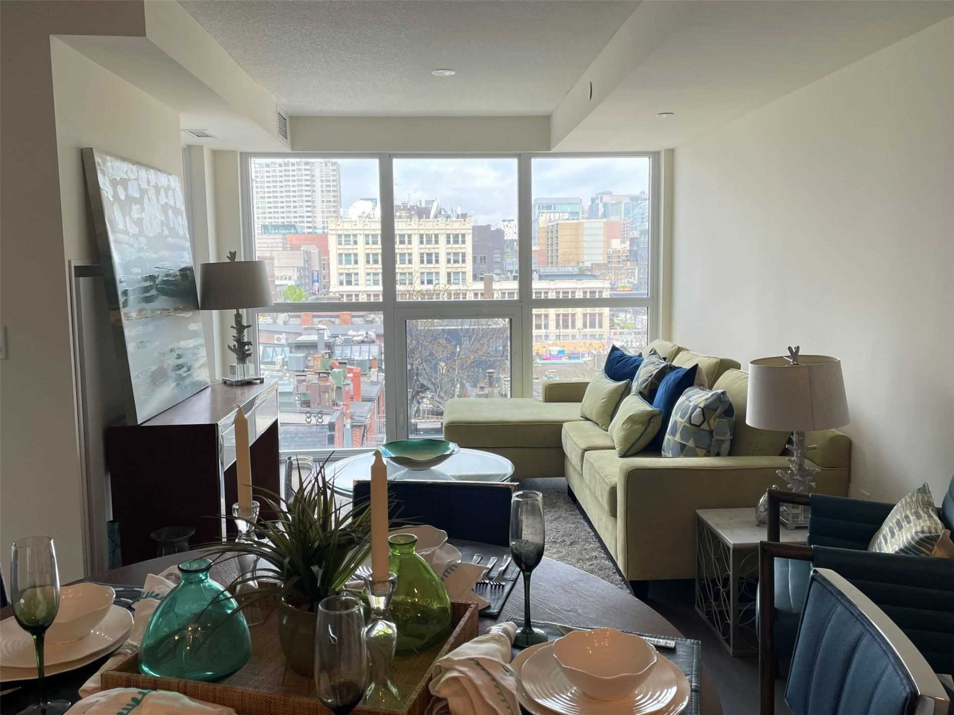 99 John St, #512