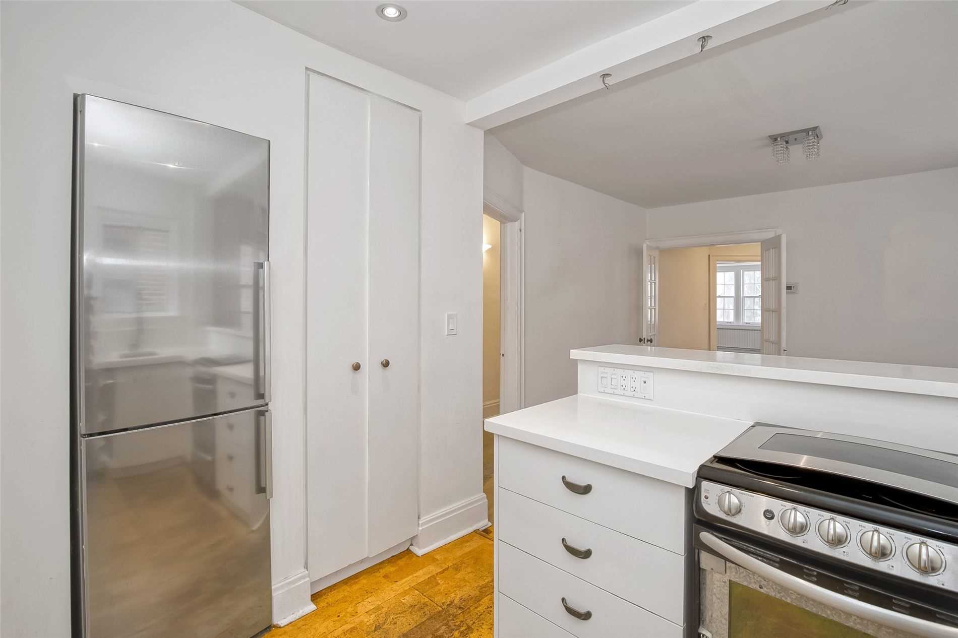25 Coulson Ave