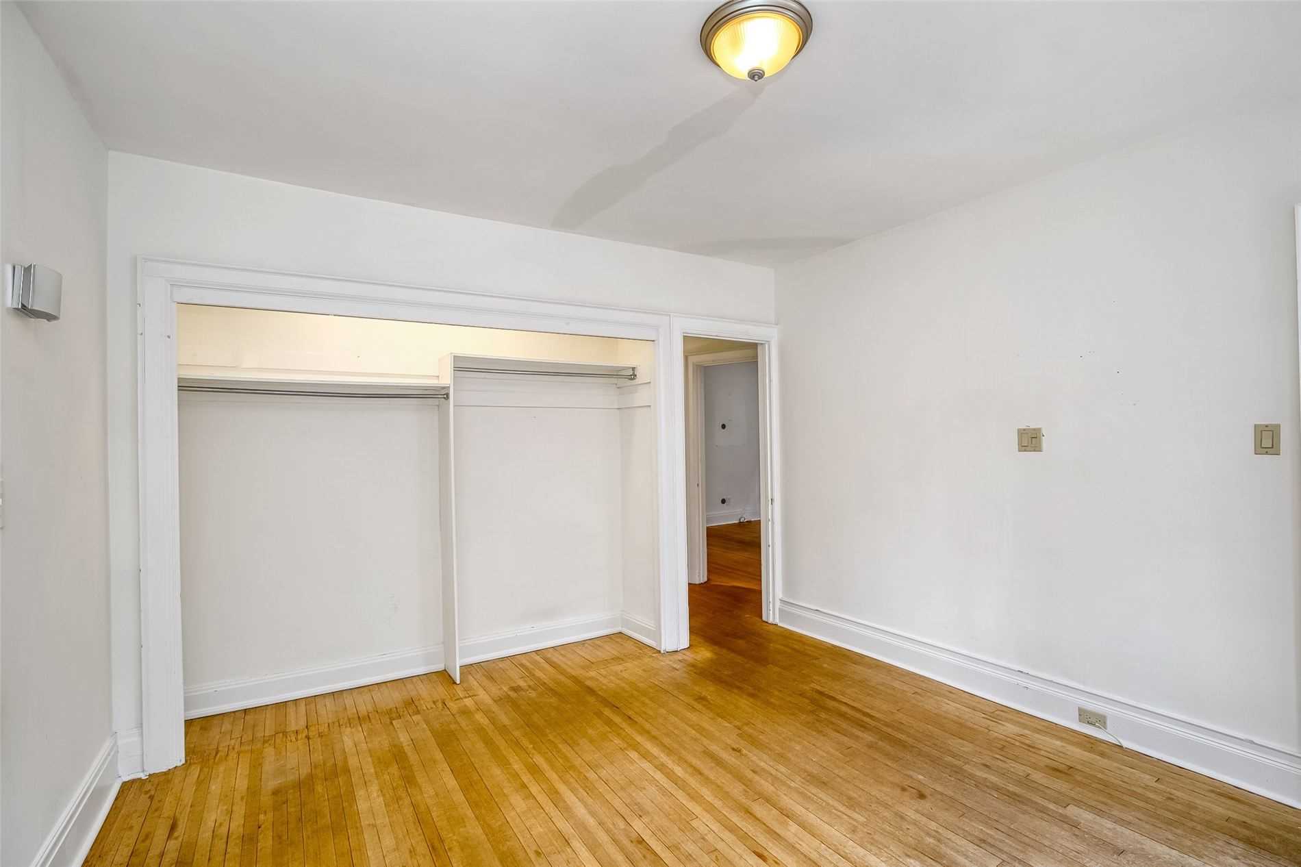 25 Coulson Ave