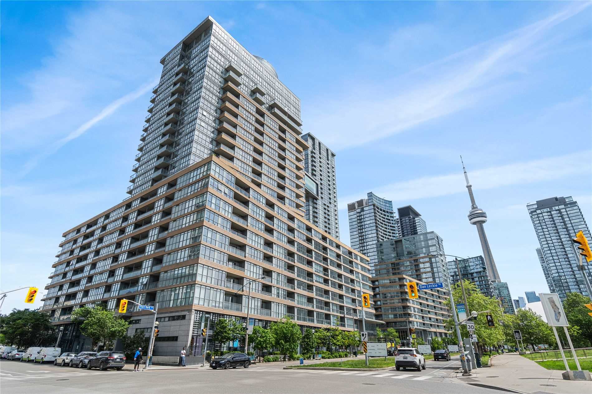 151 Dan Leckie Way, #601