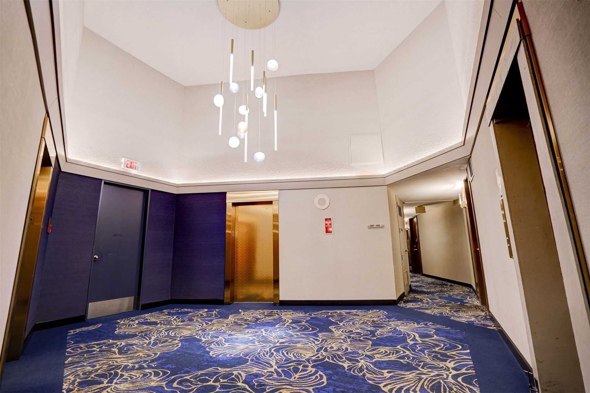 33 Harbour Sq, #1014