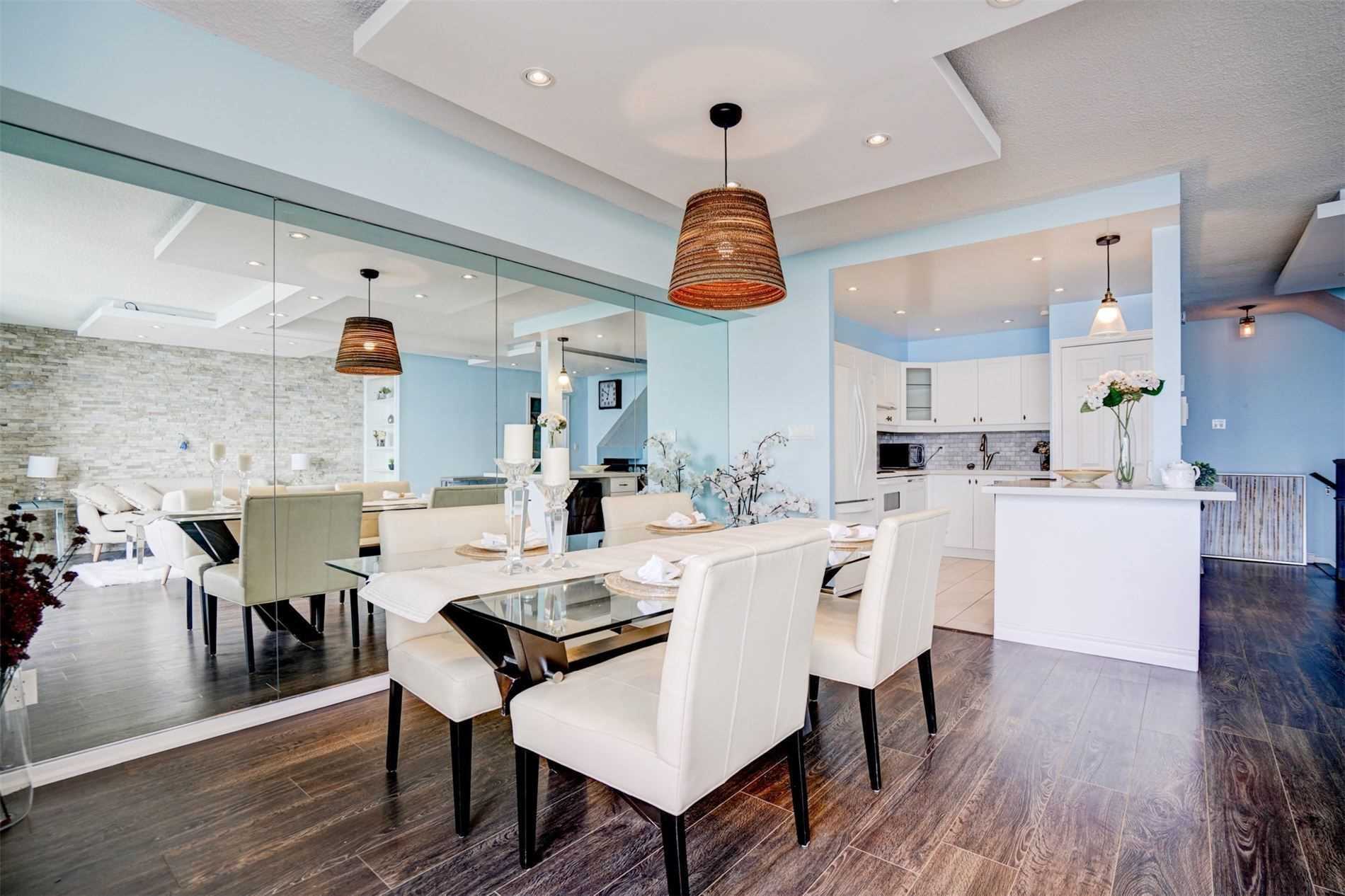 33 Harbour Sq, #1014