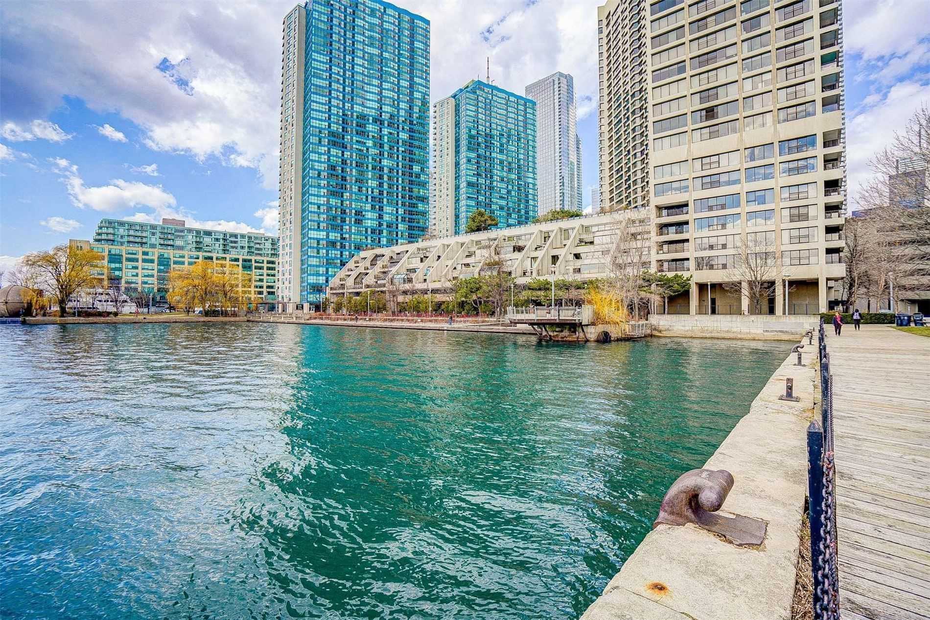 33 Harbour Sq, #1014
