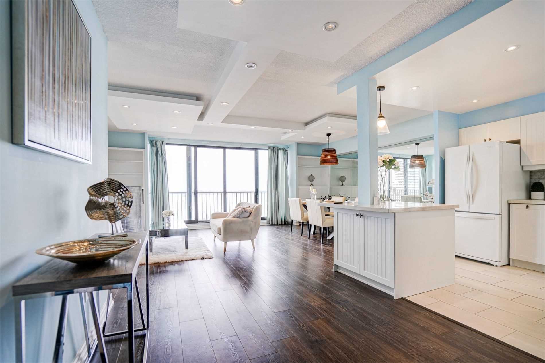33 Harbour Sq, #1014
