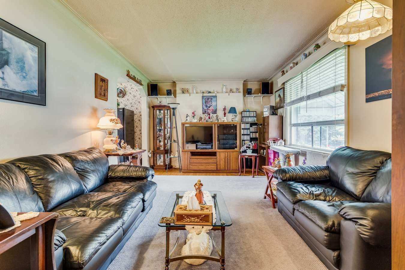 15 Allingham Gdns
