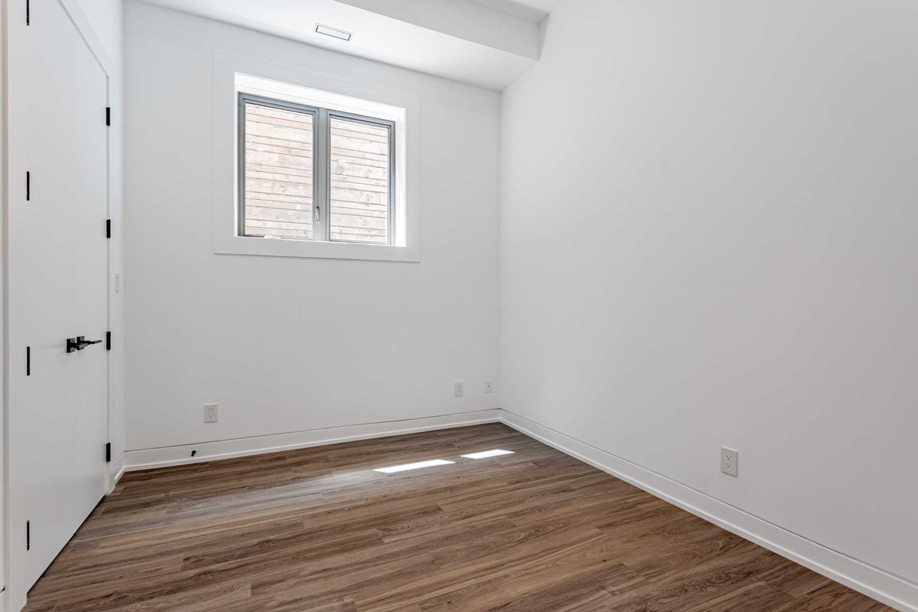 248 B Hillhurst Blvd
