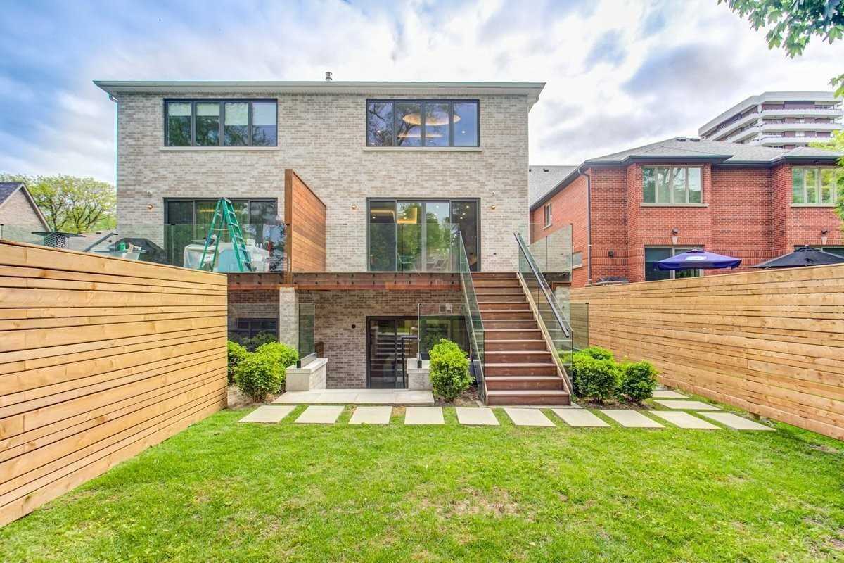 248 B Hillhurst Blvd