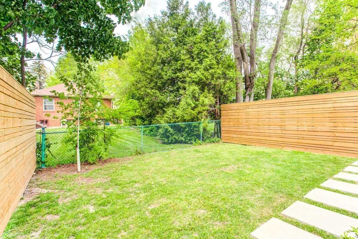 248 B Hillhurst Blvd