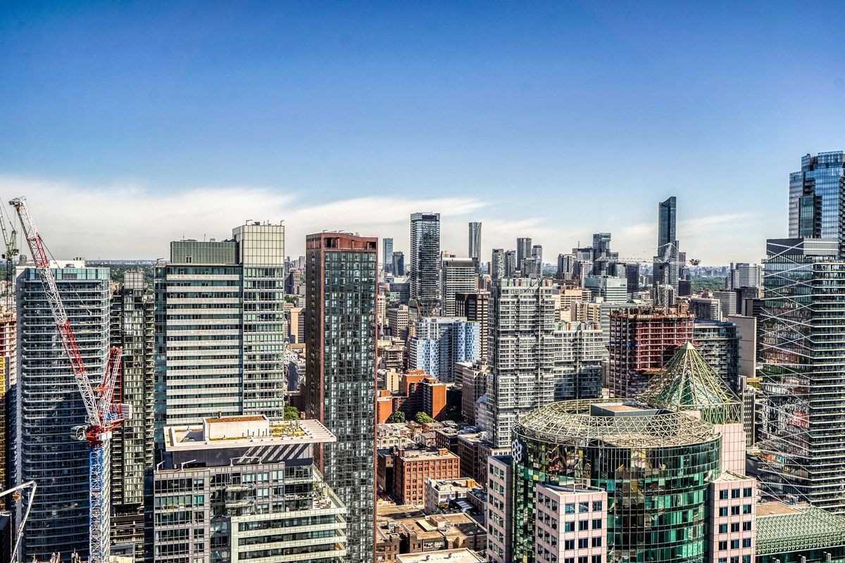 300 Front St W, #Ph01