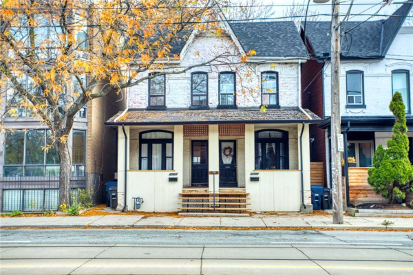 1059 Bathurst St, Toronto