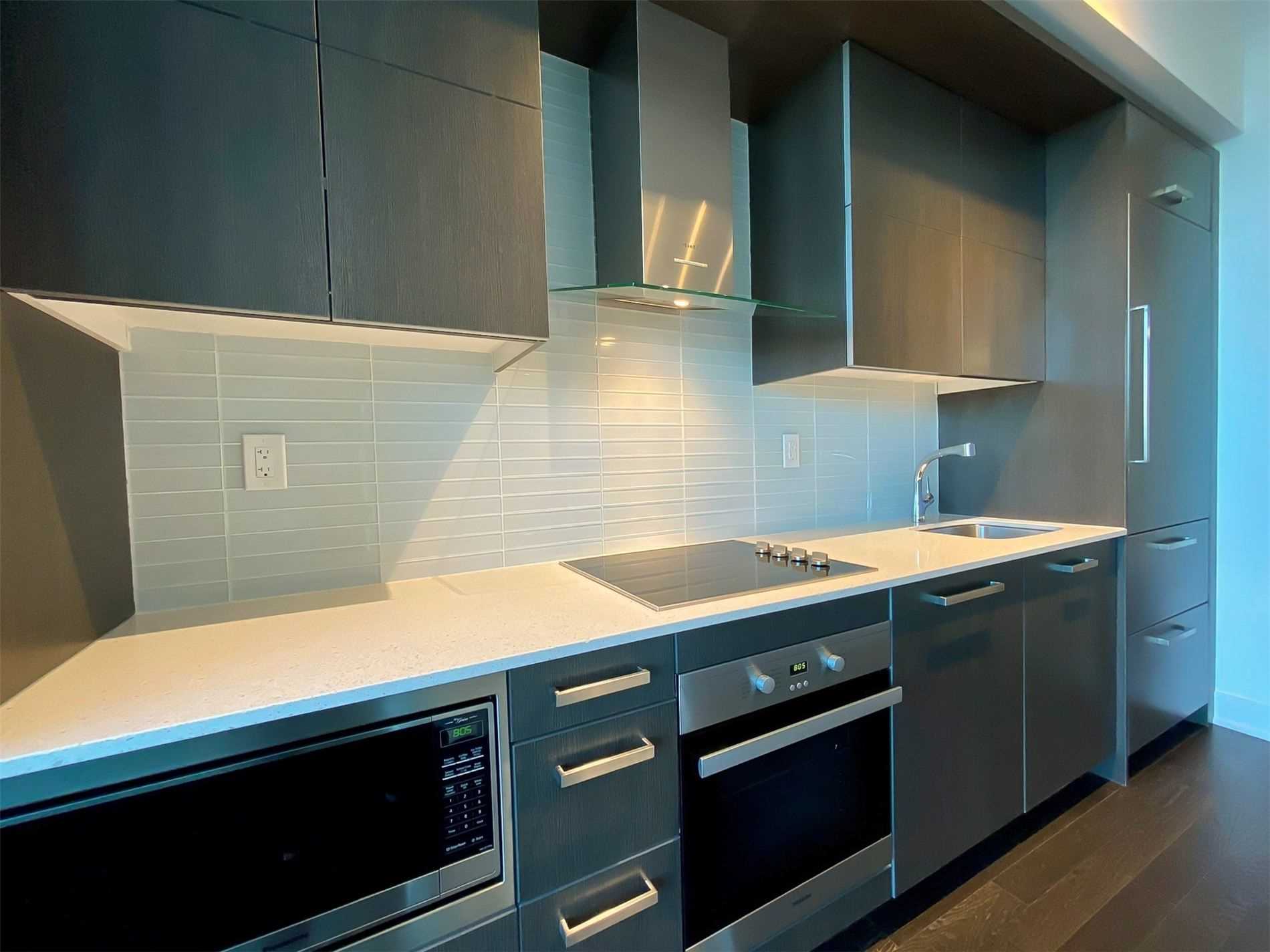 3018 Yonge St, #1111