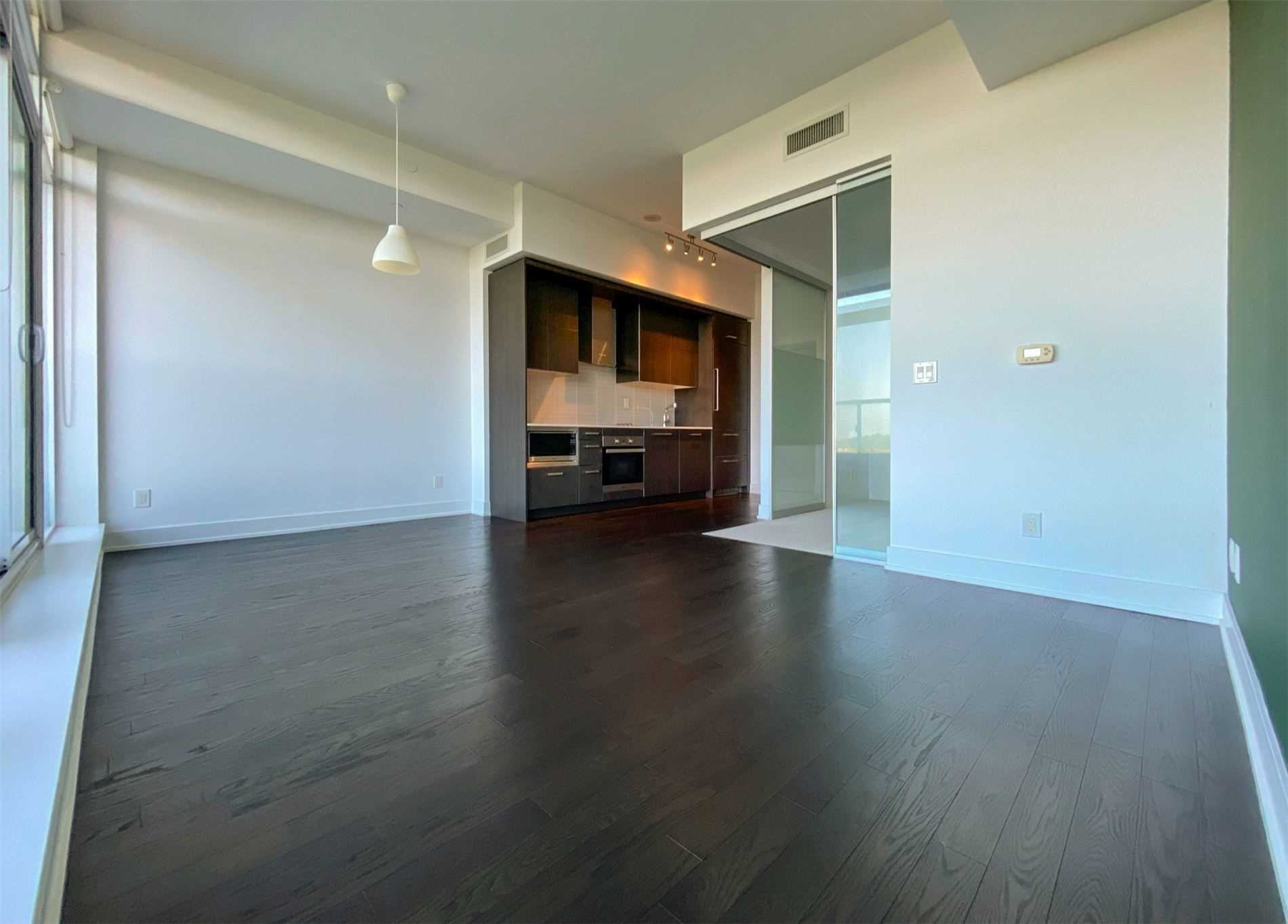 3018 Yonge St, #1111