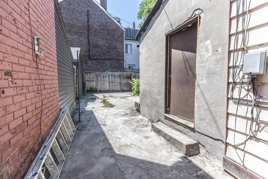 Listing C5693693 - Large Photo # 30