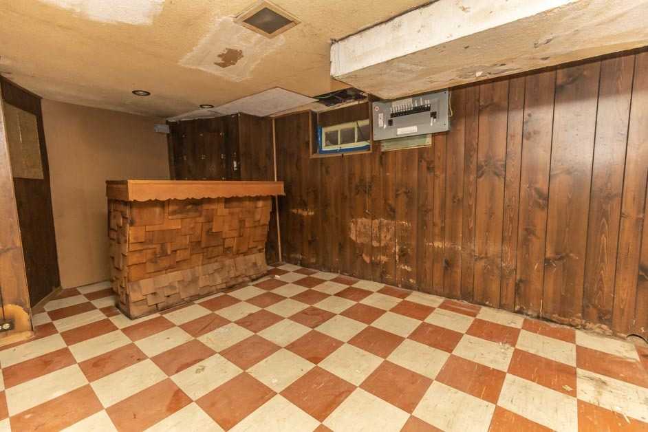 Listing C5693693 - Large Photo # 24