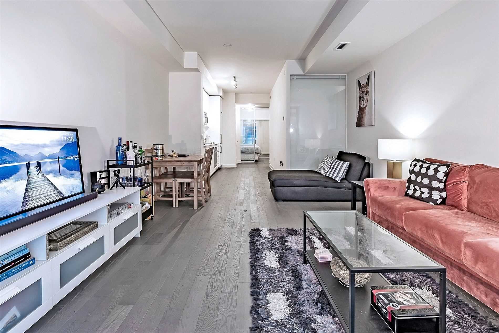 330 Richmond St W, #505