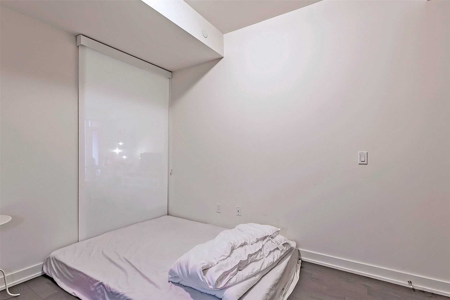 330 Richmond St W, #505