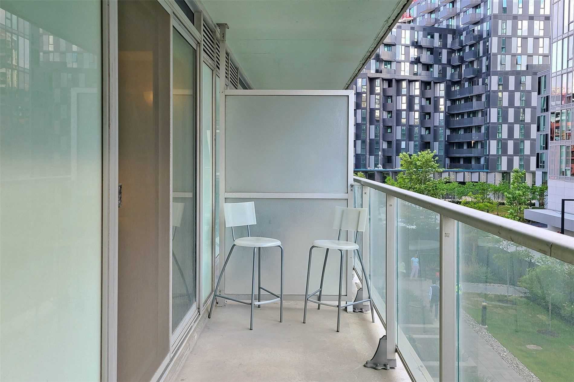565 Wilson Ave, #207W