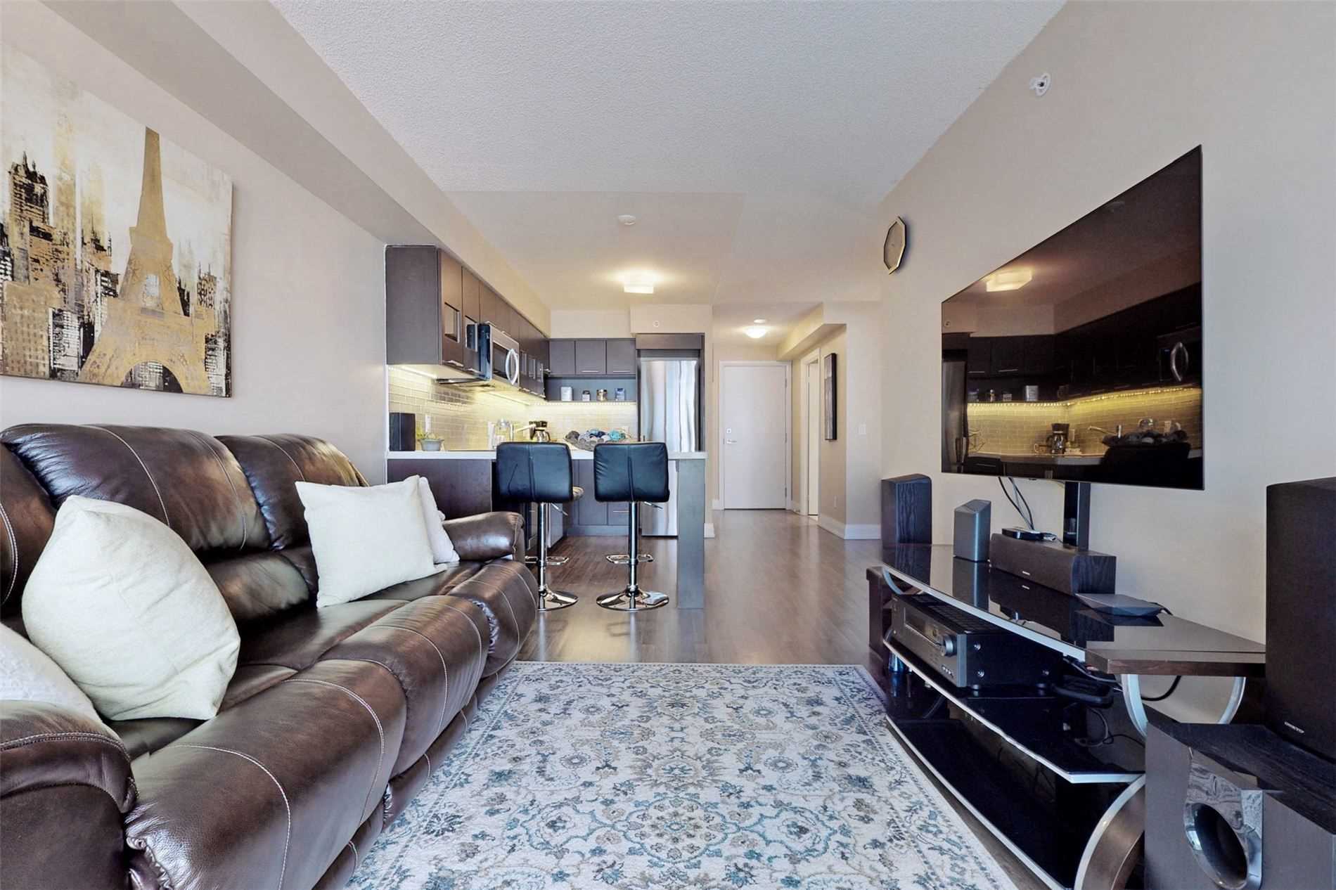 565 Wilson Ave, #207W