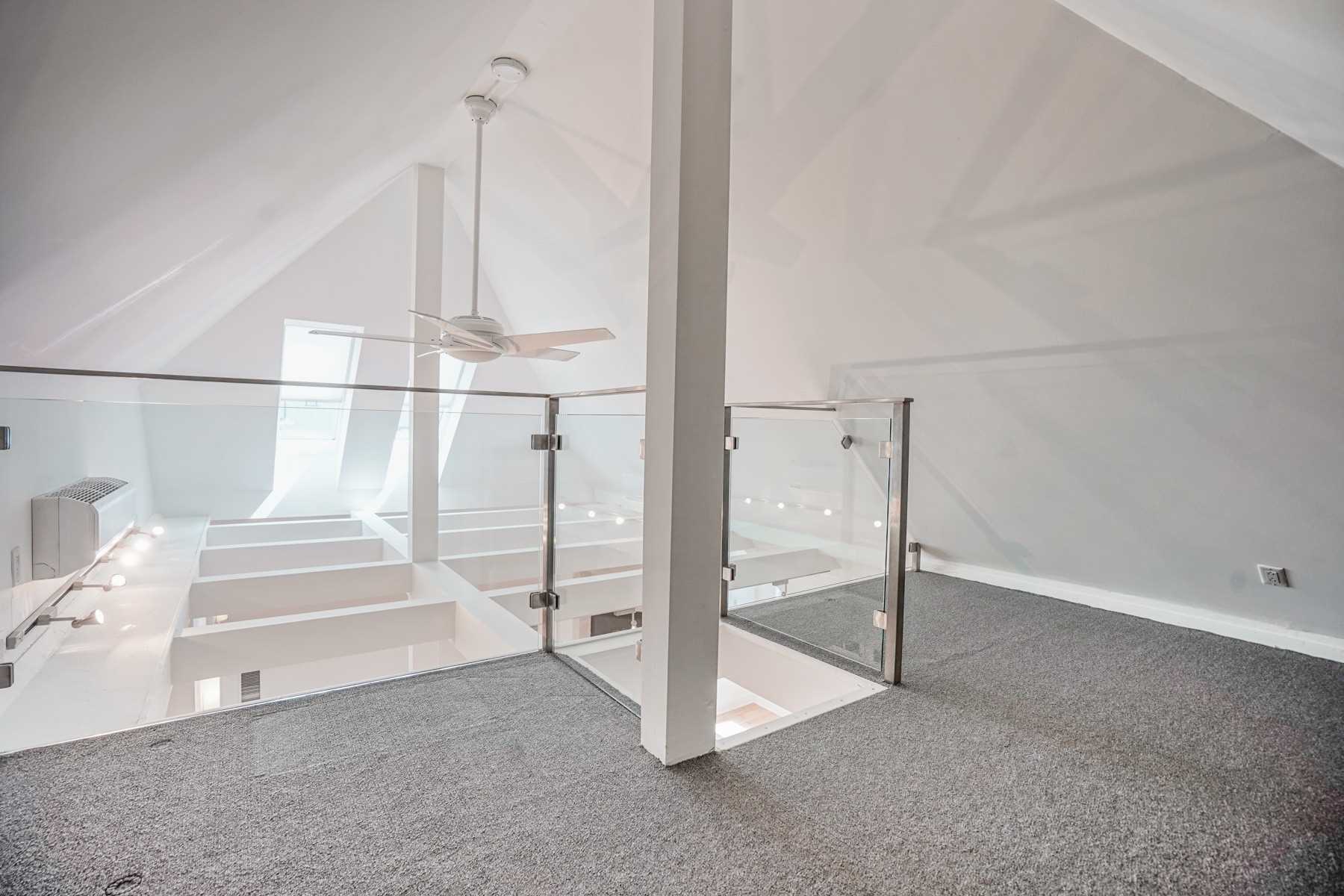 85 Admiral Rd, #301