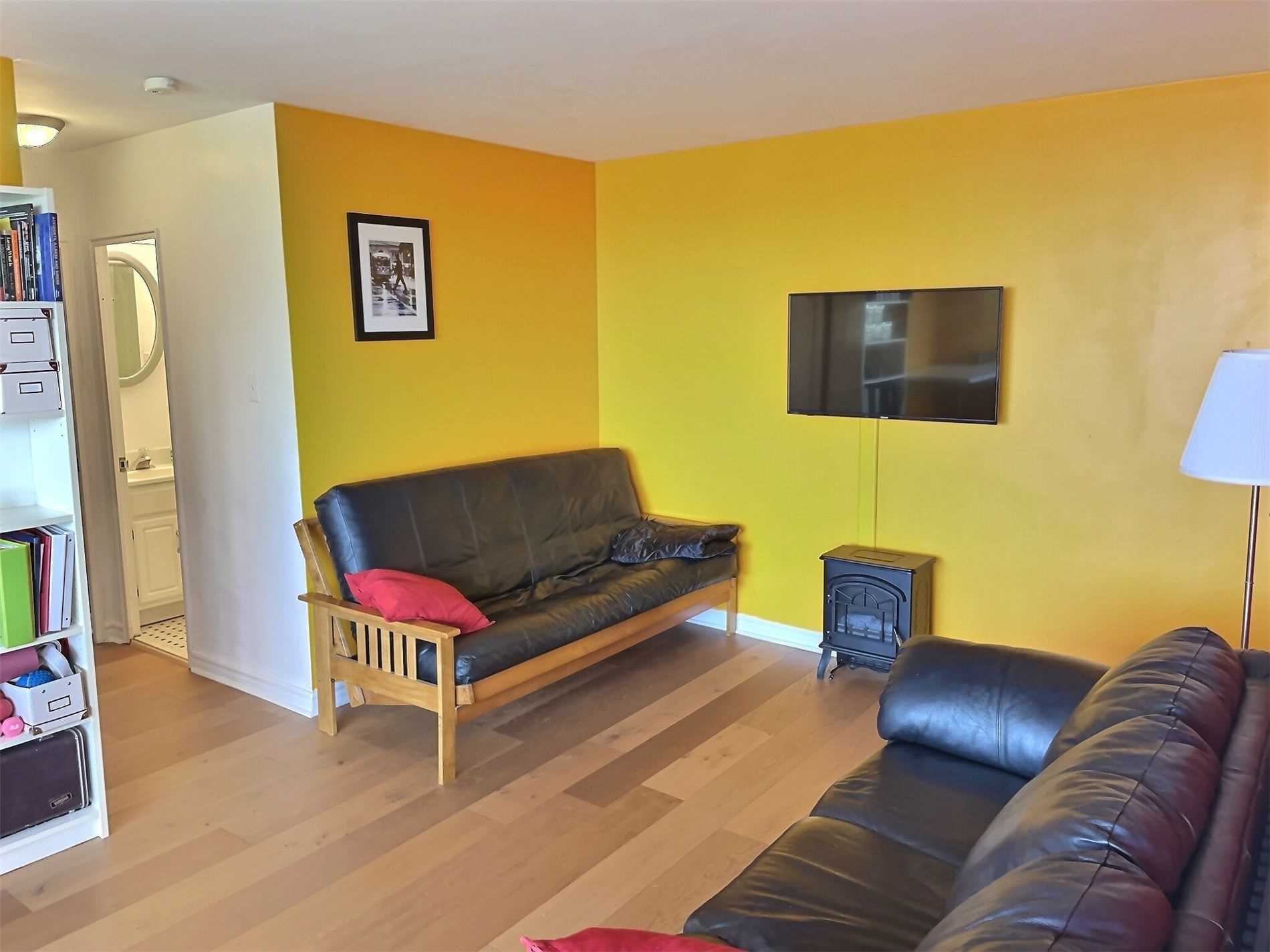 Listing C5705401 - Large Photo # 11