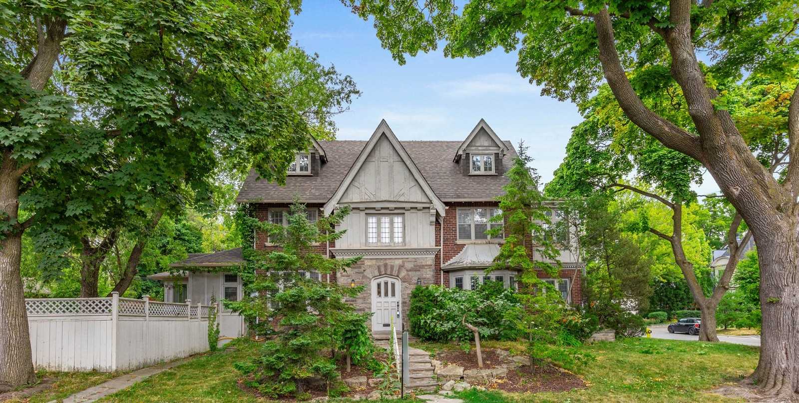 62 Elderwood Dr
