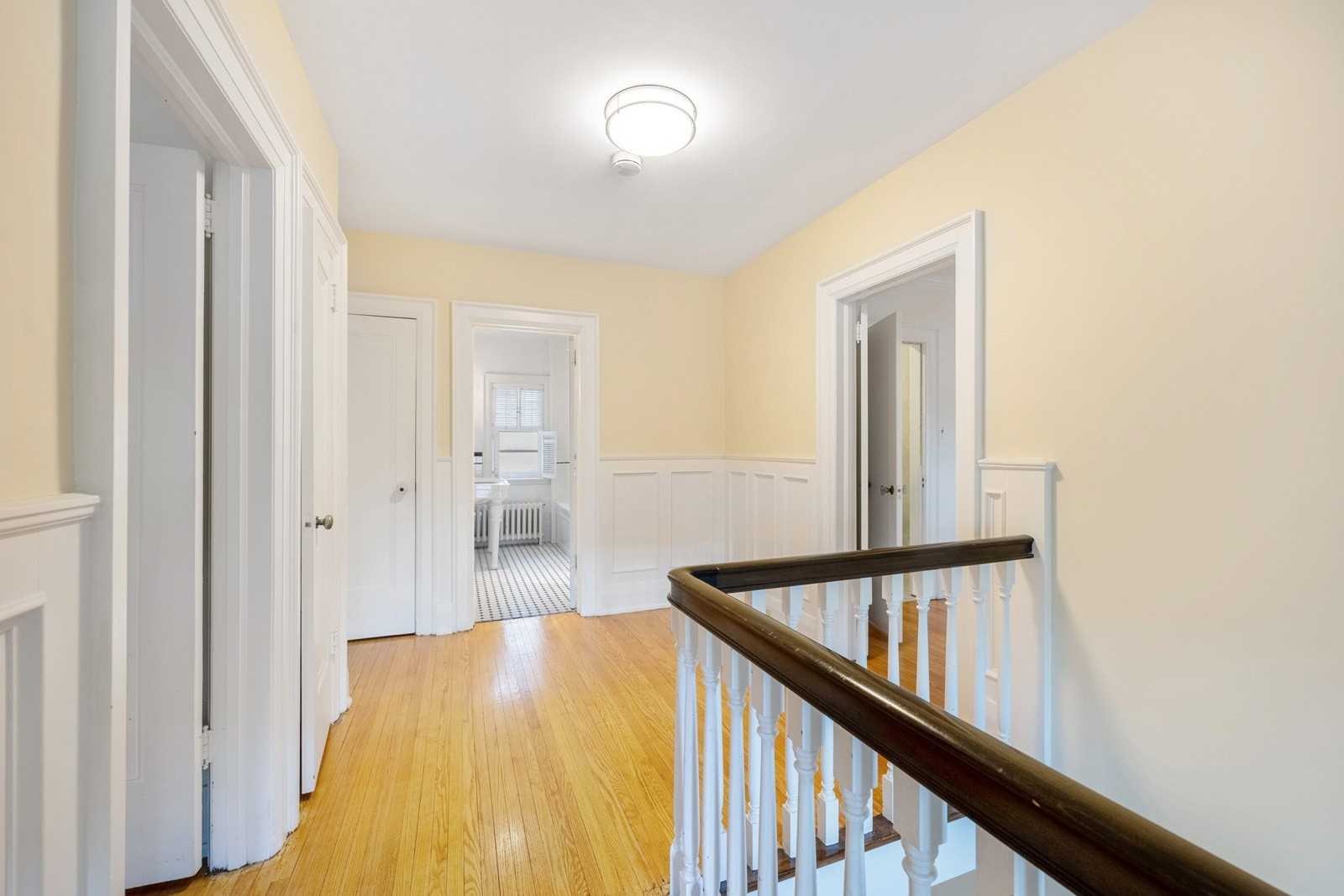 62 Elderwood Dr