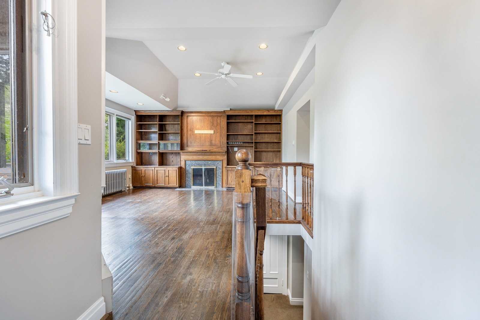 62 Elderwood Dr