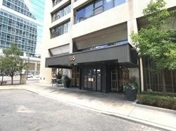 55 Harbour Sq, #814