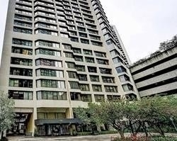 55 Harbour Sq, #814