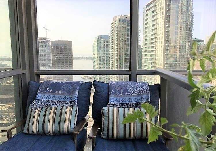 1 The Esplanade St, #2502