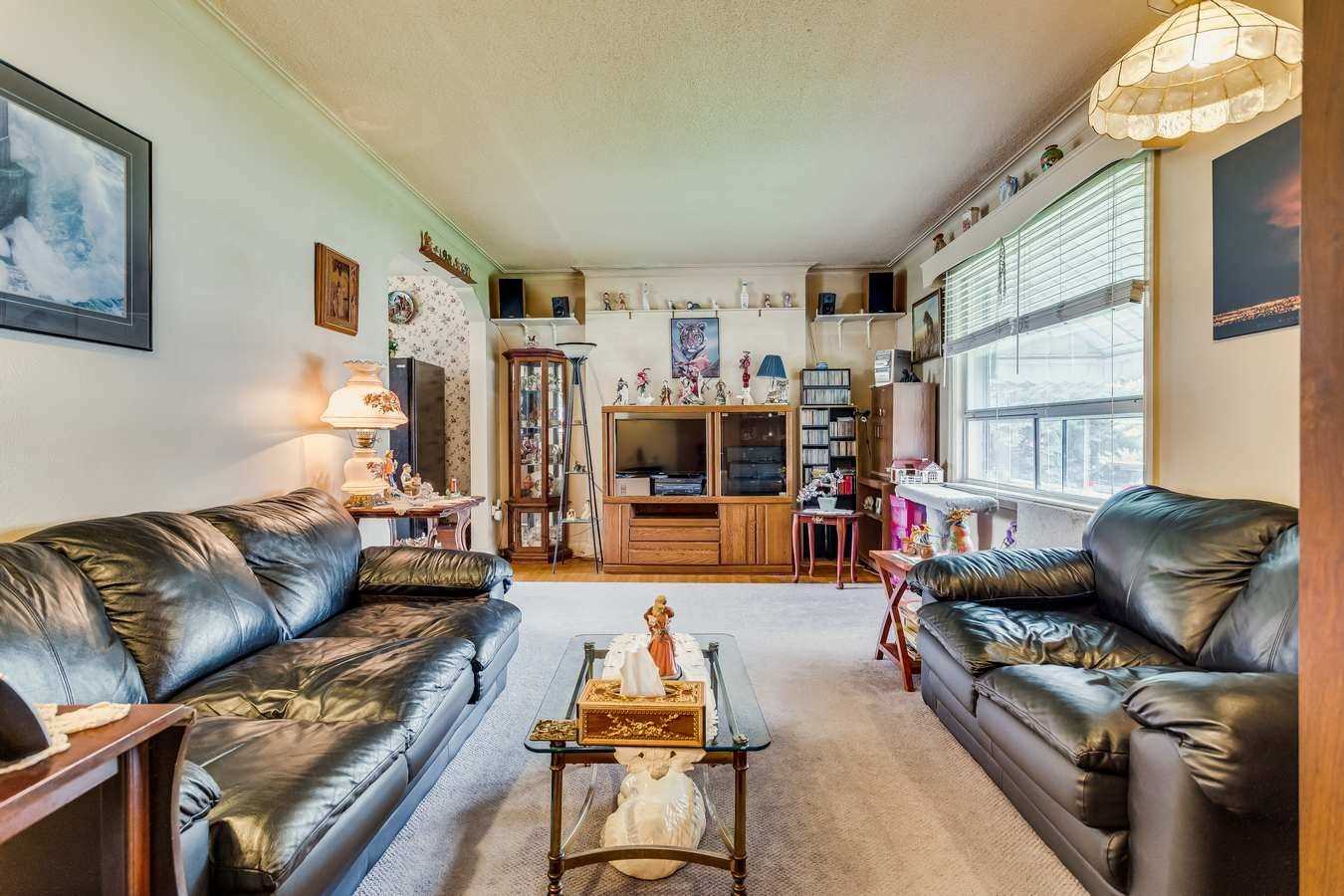 15 Allingham Gdns