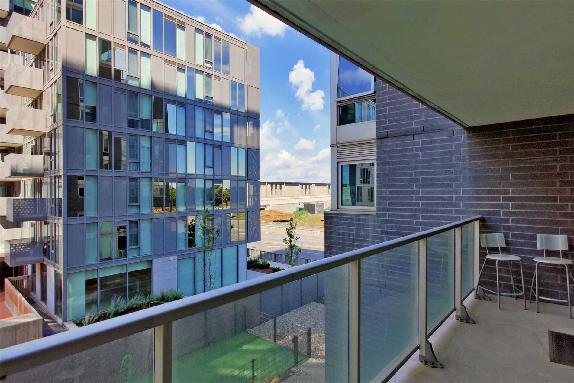 565 Wilson Ave, #207W