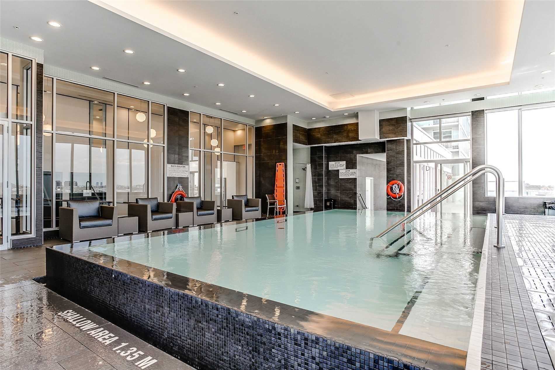 565 Wilson Ave, #207W