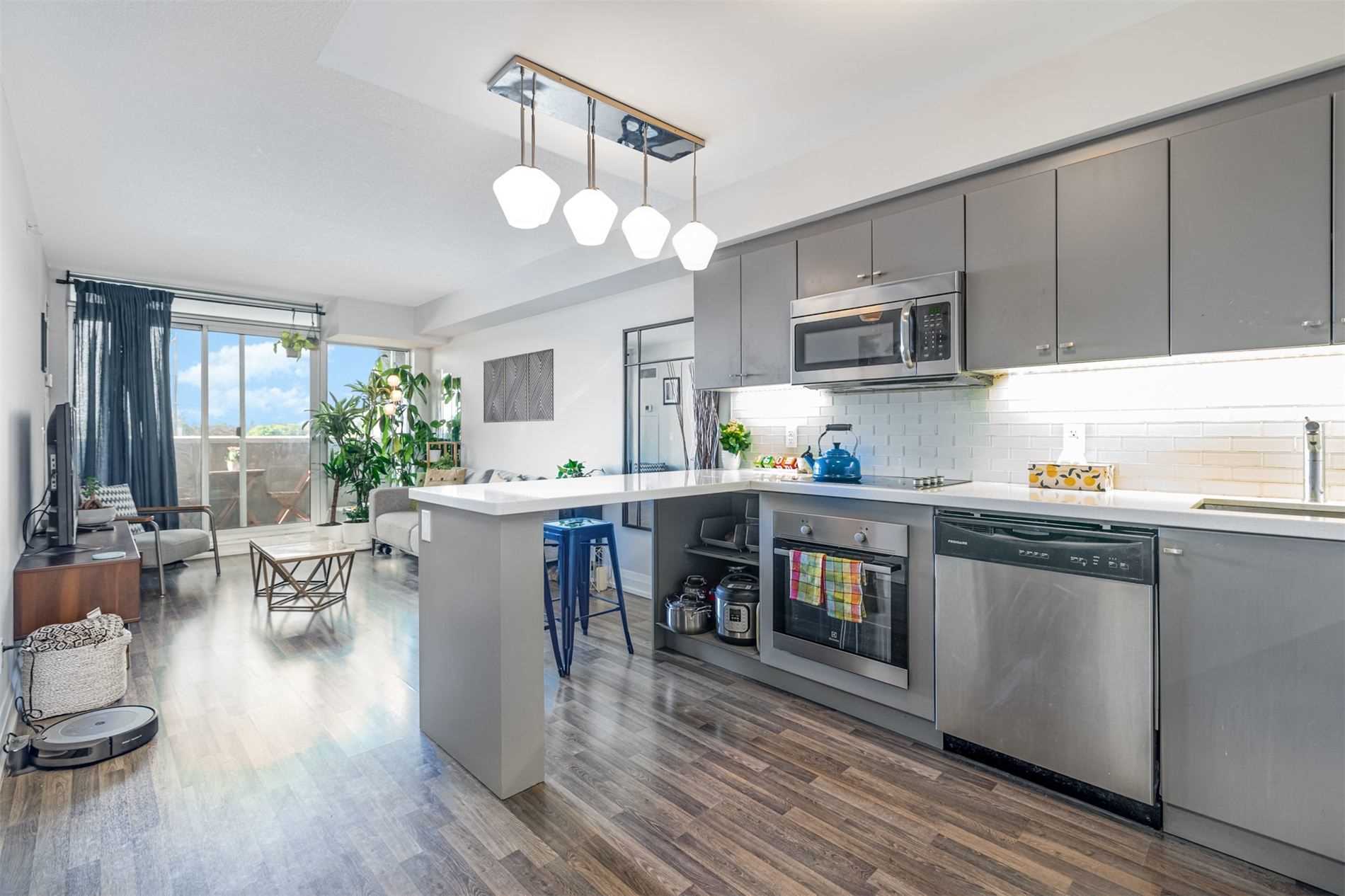 565 Wilson Ave, #W210